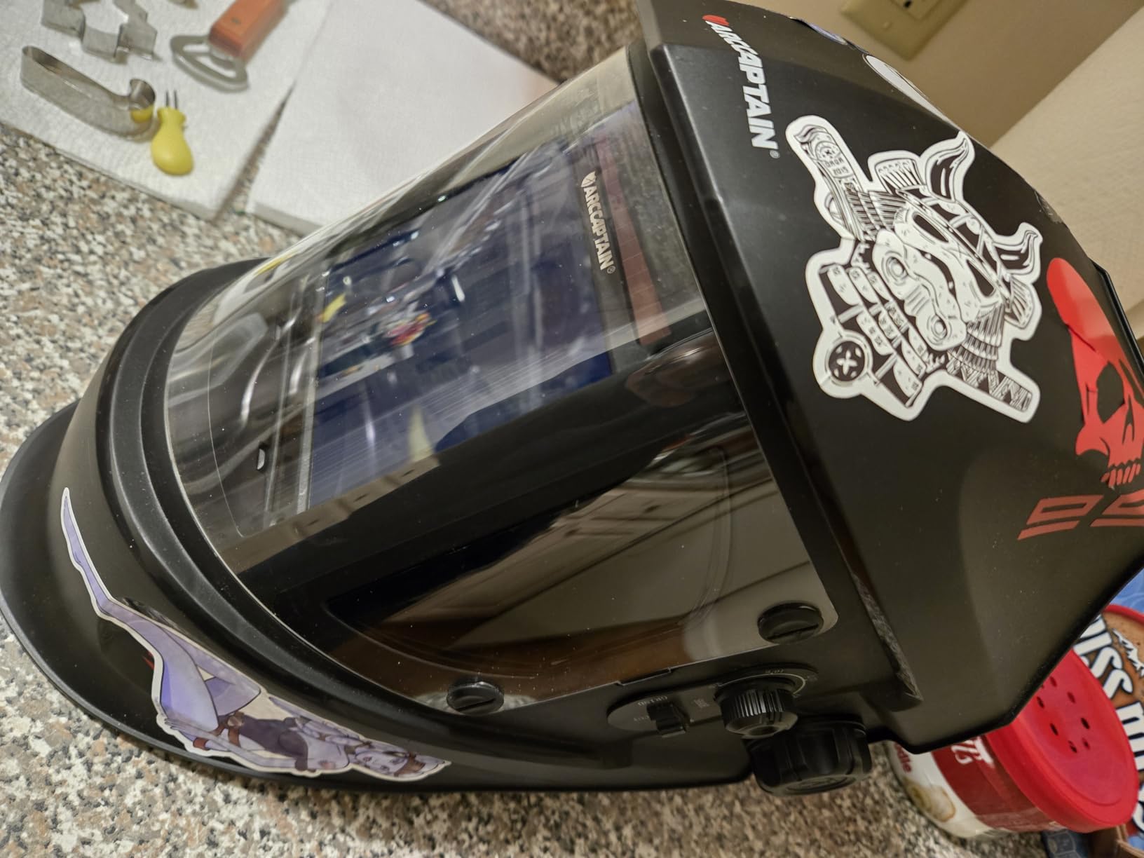 ARCCAPTAIN Welding Hood, 180° Panoramic View Auto Darkening Welding Helmet customer photo 1