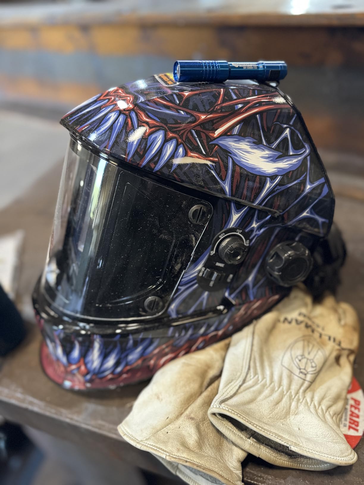 ARCCAPTAIN Welding Hood, 180° Panoramic View Auto Darkening Welding Helmet customer photo 2
