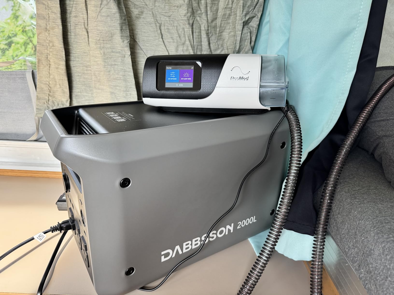 DABBSSON Portable Power Station 2000L, 2048Wh Semi-Solid LiFePO4 Battery, 2200W AC Output 6, 3300W Power Boost, 1 Hr Fast Charge, Solar Generator for Home Backup, Camping & RVs (Solar Panel Optional) customer photo 2