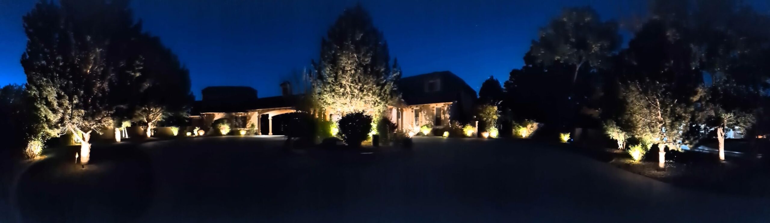 ZUCKEO All-in-One RGBW Landscape Lighting Kit, 5W Color Changing Low Voltage Landscape Lights with Transformer and 80FT Wire, LED Multi-Color Landscape Spotlights for Holiday Yard Garden House, 8Pack customer photo 1