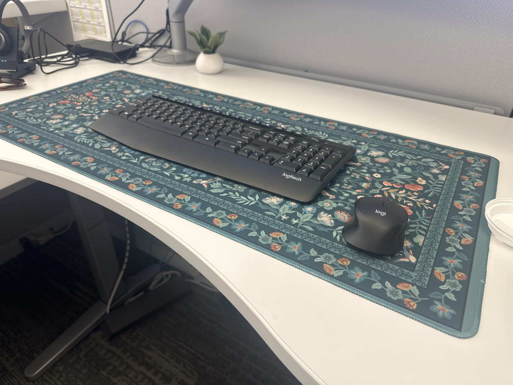 iCasso Desk Mat, Mouse Pad for Office Decor, 35.4x15.7in, Deep Green | Back to School Desk Pad Mat, Anti-Slip Big Mousepad with Stitched Edges for Computer Desktop, Smooth Water-Resistant customer photo 2