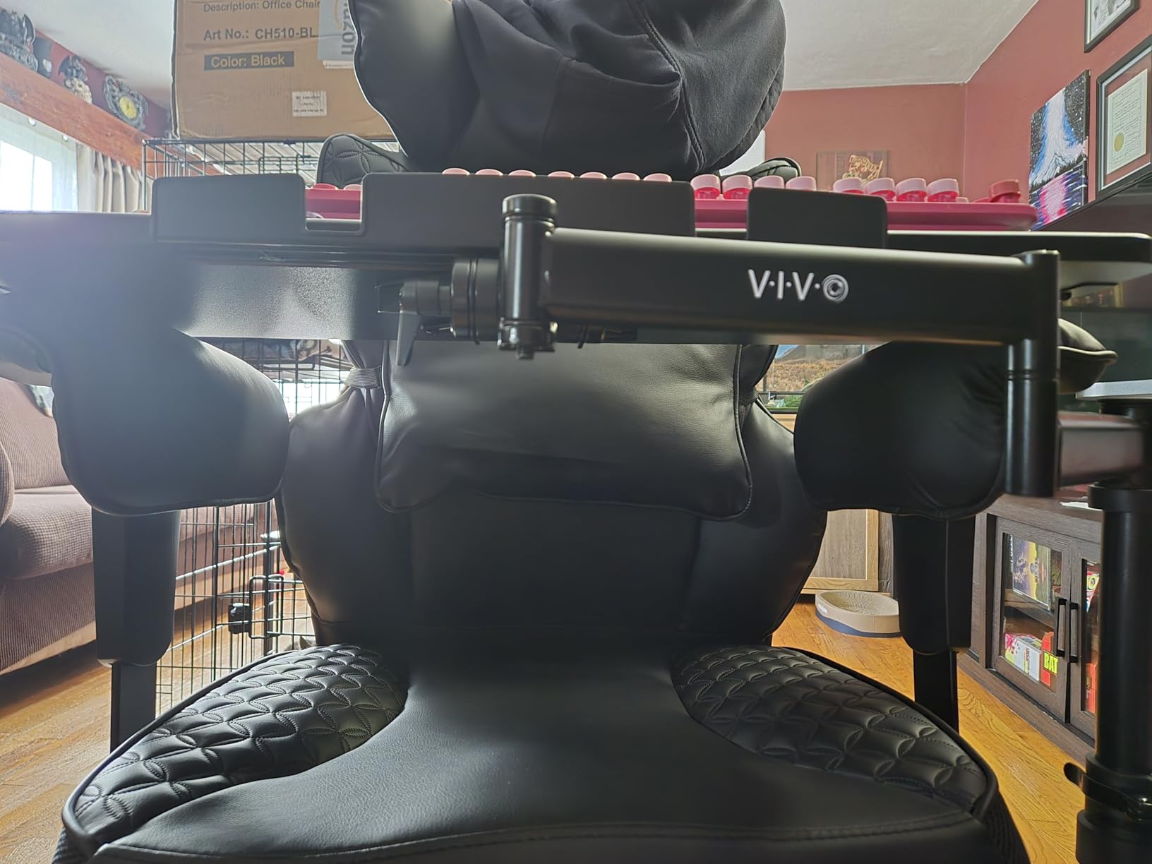 COMHOMA Big and Tall Office Chair Heavy Duty Wide Ergonomic Gaming Chair with Deluxe Embossing Designed Leather with Foot Rest,150°Reclining Adjustable Armrests Pocket Spring Back Support and Pillow customer photo 2