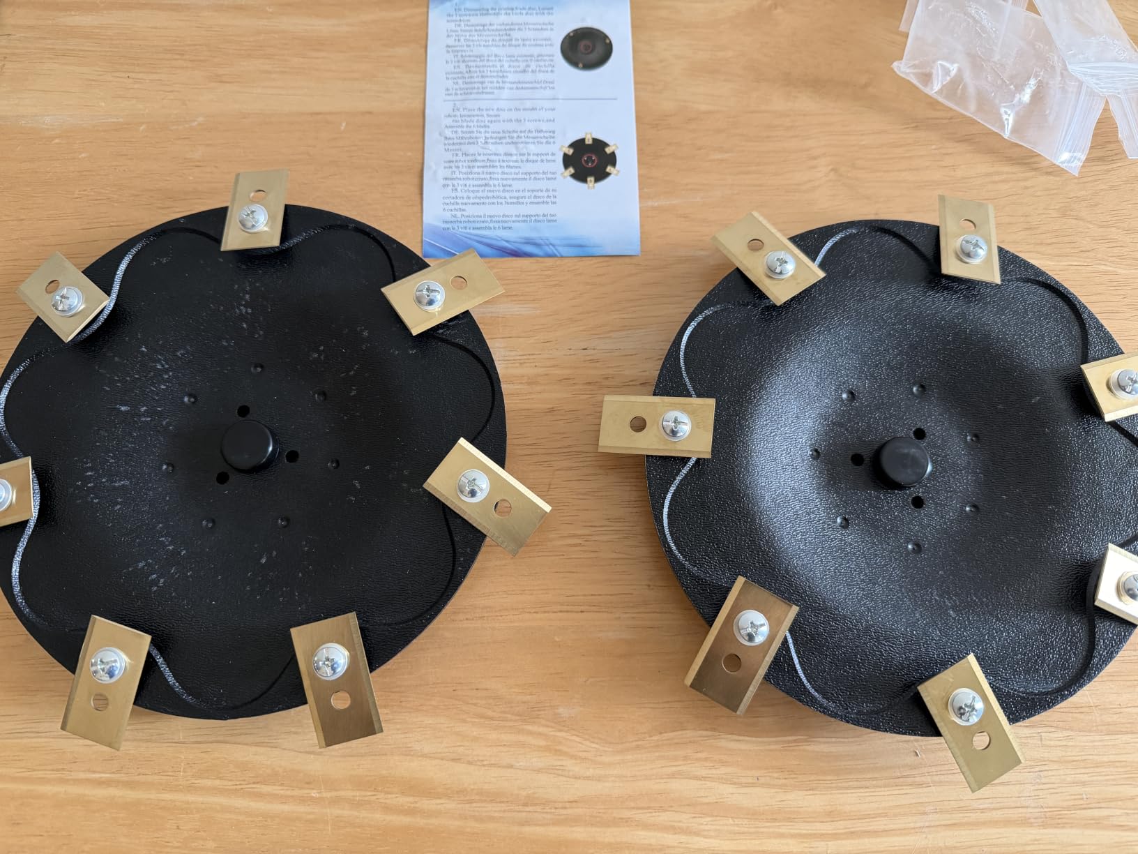 FourShow 36Pcs Replacement Blades Compatible for Mammotion Luba & Yuka All Series, Robust Titanium Replacement Robotic Lawnmower Blades, with Plastic Washers customer photo 2