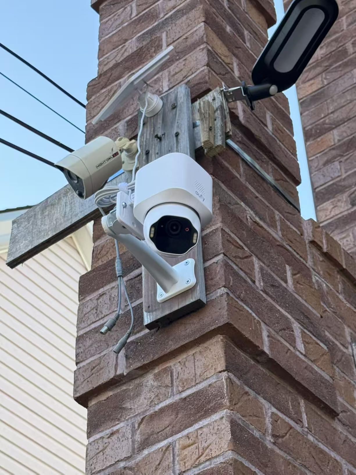 eufy Security SoloCam E42, 4-Cam Kit, 4K Solar Security Camera | AI Facial Recognition & Motion Tracking, Strobe Light, Pan & Tilt, Solar Powered, Built-in Local Storage (Up to 16TB) customer photo 2
