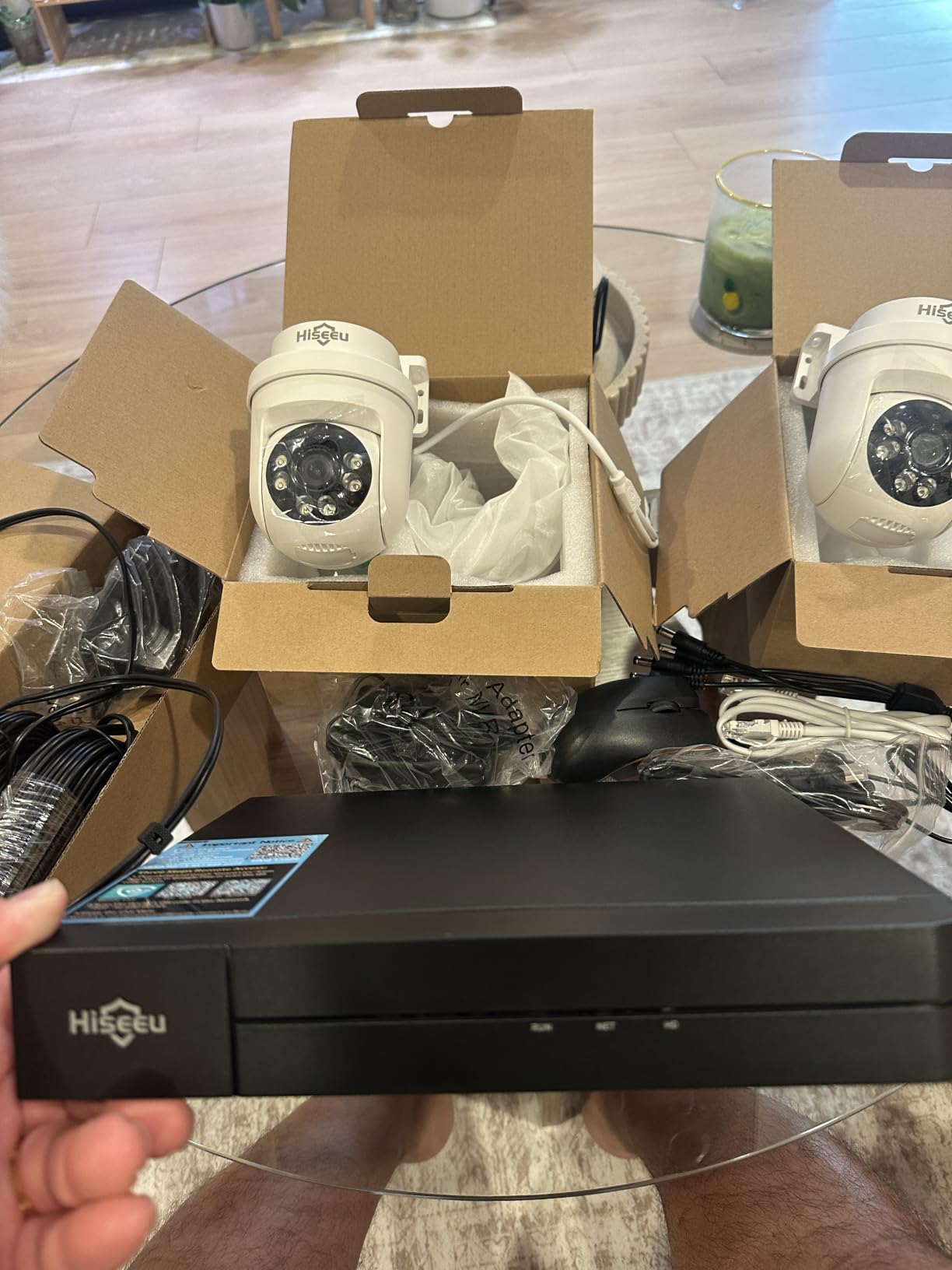 Hiseeu 3K PTZ Wired Security Camera System Outdoor,8PCS 5MP Cameras customer photo 1