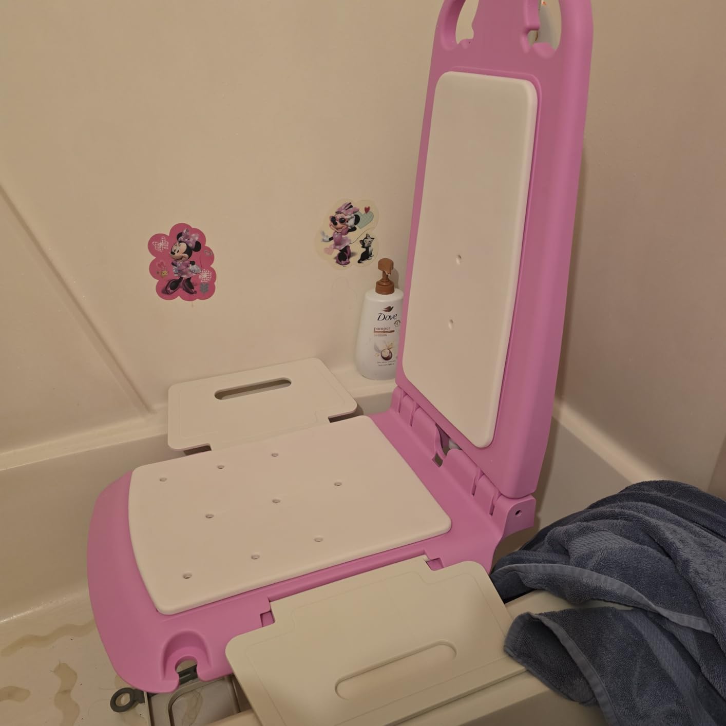 SuperHandy Portable Floor & Bath Lift - EVA Cushion, 26V 51.8Wh Battery, Lightweight 19 lbs, Foldable, 330 lb Capacity, IP68 Waterproof Lift for Seniors, Ergonomic Seat with Removable Panels (Pink) customer photo 1