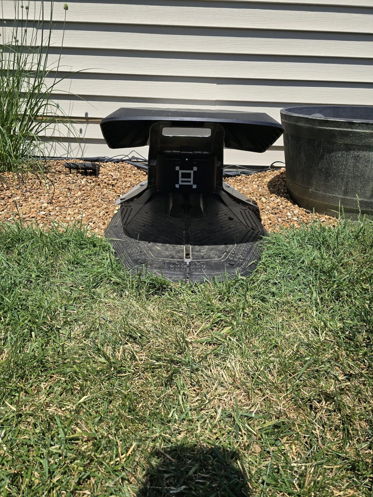 Sunseeker Robot Lawn Mower X7&X7Plus and X5 Garage customer photo 2