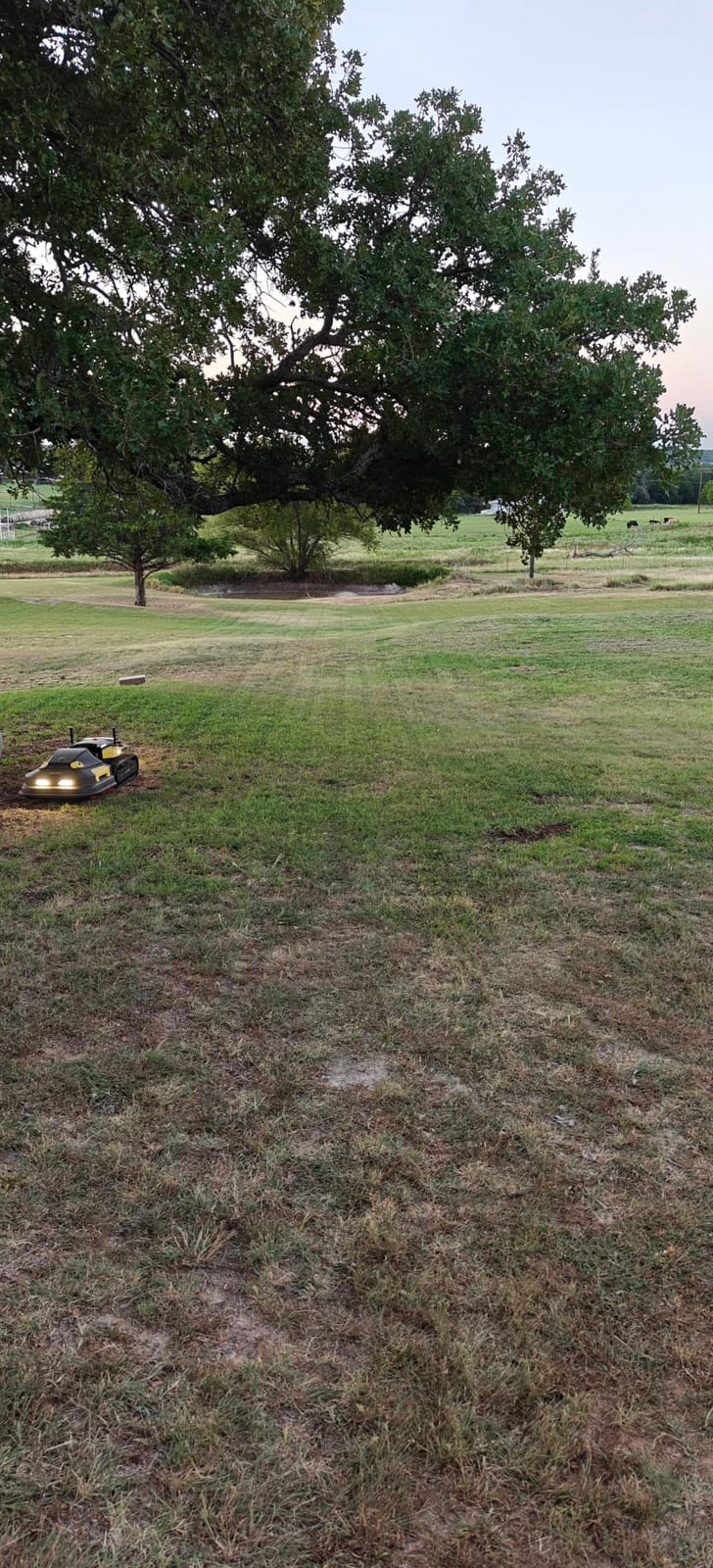 YARBO Robot Lawn Mower Pro, Wire-Free for 6 Acres, Four Seasons Yard Care customer photo 1