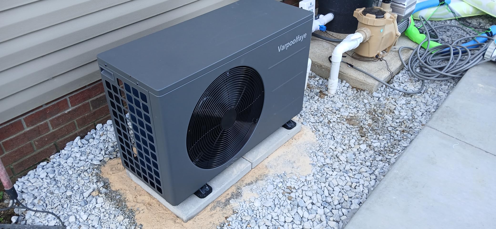 120,000 Btu Inverter Pool Heat Pump for Inground Pools 220V customer photo 2