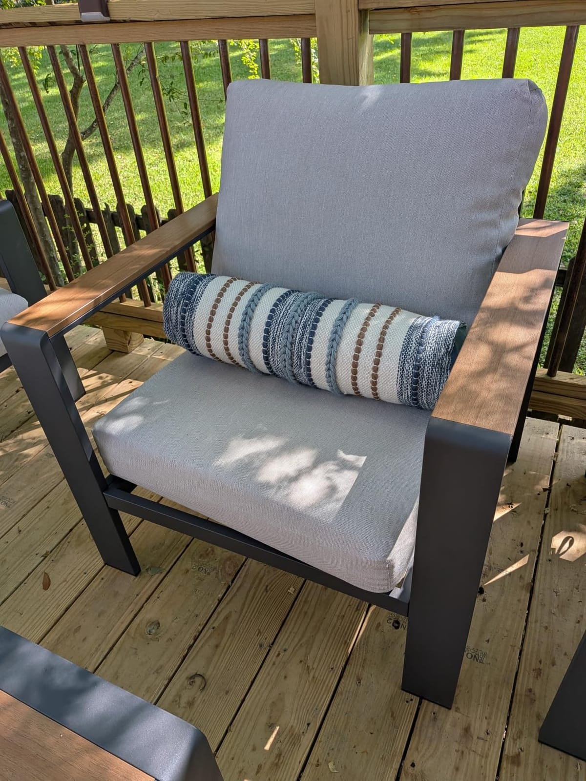 Aluminum Outdoor Patio Furniture Set with Coffee Table, 4 Piece Patio Conversation Sets with Washable Thick Cushions, Outdoor Sectional Furniture Set for Porch, Balcony, Deck, Silver customer photo 1