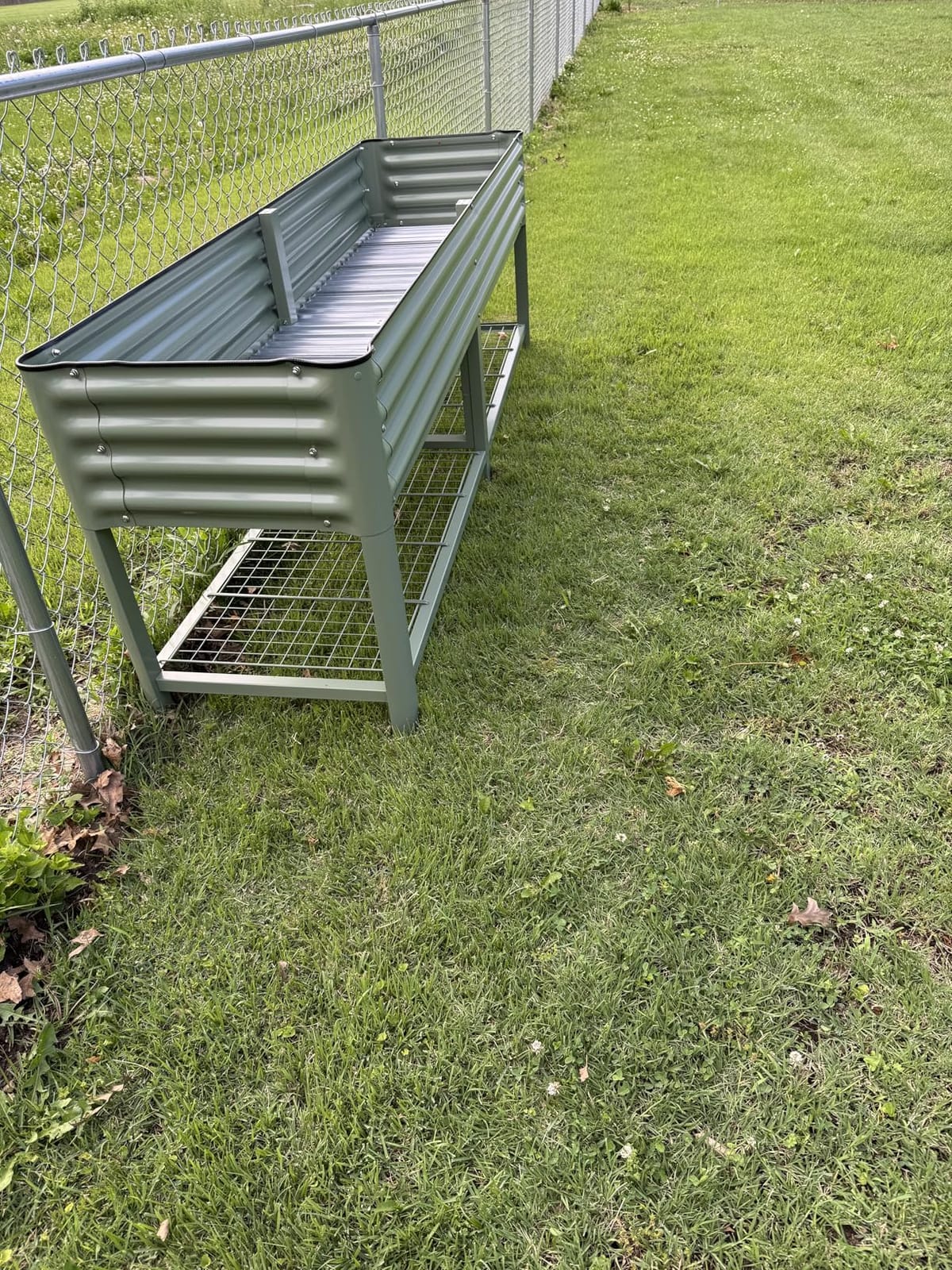 Vego garden Elevated Raised Garden Bed, 1.5' x 3.5' Outdoor Planters Boxes with Legs & Storage Rack for Patio, 500 Lbs Weight Capacity, Raised Beds for Gardening Herbs Vegetables, Modern Gray customer photo 1