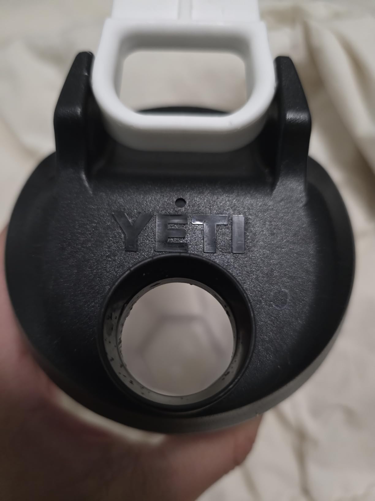YETI Yonder Helimix Vortex Blender Shaker Bottle Holds up to 27oz | No Blending Ball or Whisk | USA Made | Portable Pre Workout Whey Protein Drink Shaker Cup | Dishwasher Safe, Charcoal customer photo 1