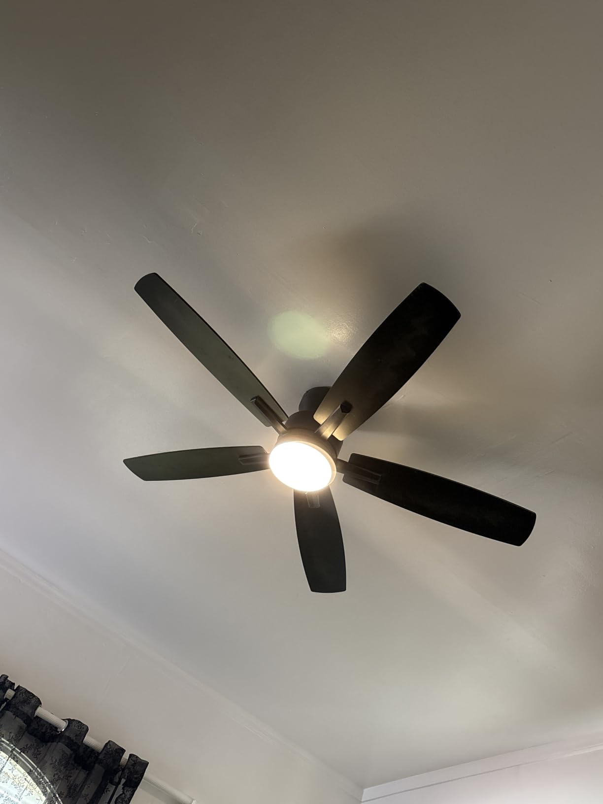 Ohniyou 42'' Low Profile Ceiling Fan No Light for Bedroom Kitchen, Black customer photo 1