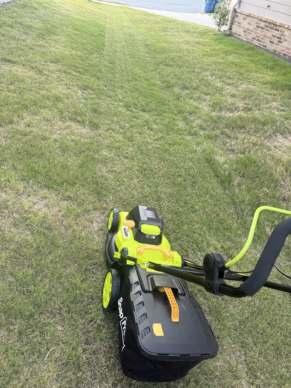 SnapFresh 40V 17” Brushless Lawn Mower – 2 x 5.0Ah Batteries Electric Cordless Push Mower with Fast Charger, 6-Level Height Adjustment, 45L Grass Bag, Lightweight Battery Powered Mower customer photo 2