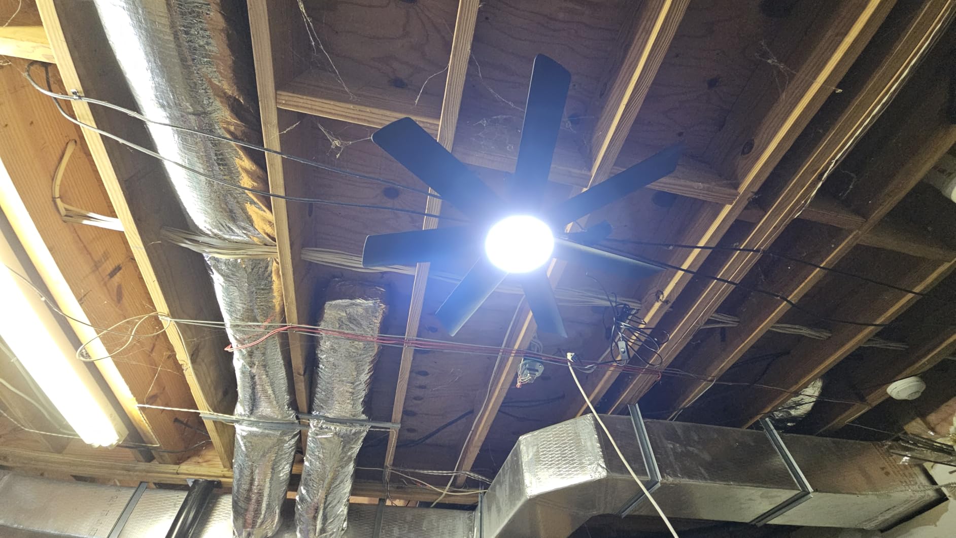 NWOP 28 Inch Outdoor Ceiling Fan with Light, 7 Blade Remote Gazebo Fan customer photo 1