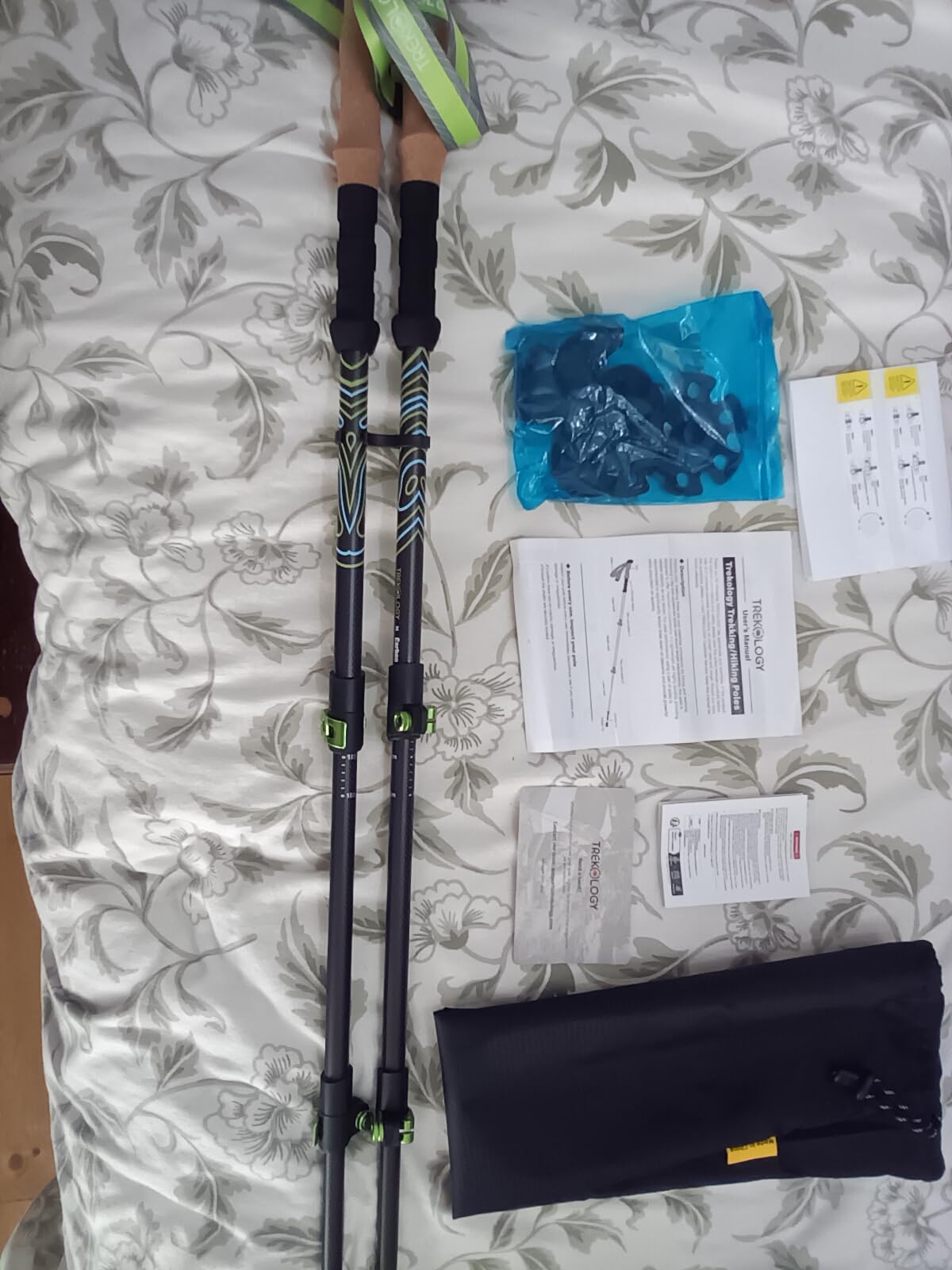 Trekology 3K Carbon Fiber Trekking Poles (210g) - Pair of Ultralight Hiking Poles with Cork Grips, Collapsible Telescopic Walking Sticks, Metal Flip-Locks & 10pc All-Terrain Accessory Kit customer photo 2
