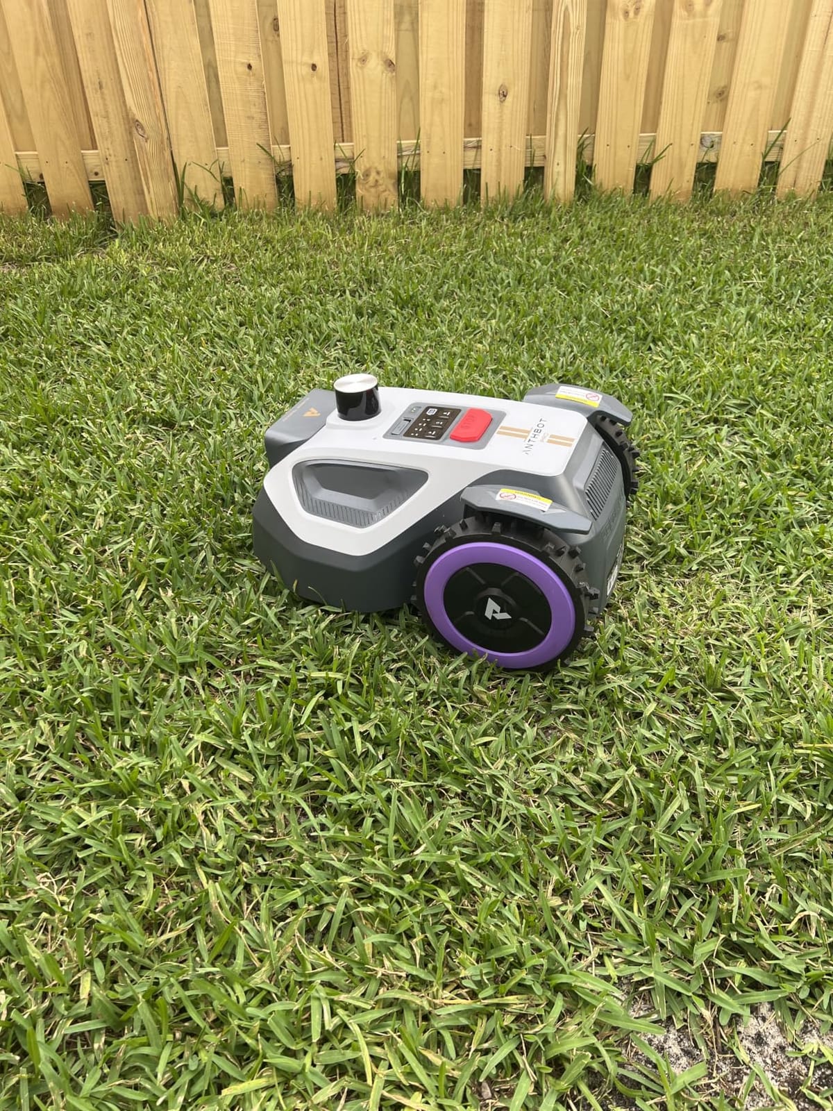 ANTHBOT M5 Robot Lawn Mower 1/8 Acre with Garage, Dual Vision+Full-Band NRTK Robotic Lawnmower, No Perimeter Wire, App Control Obstacle Avoidance, 45% Slope, Cutting Height, Multi-Zone Mapping customer photo 1