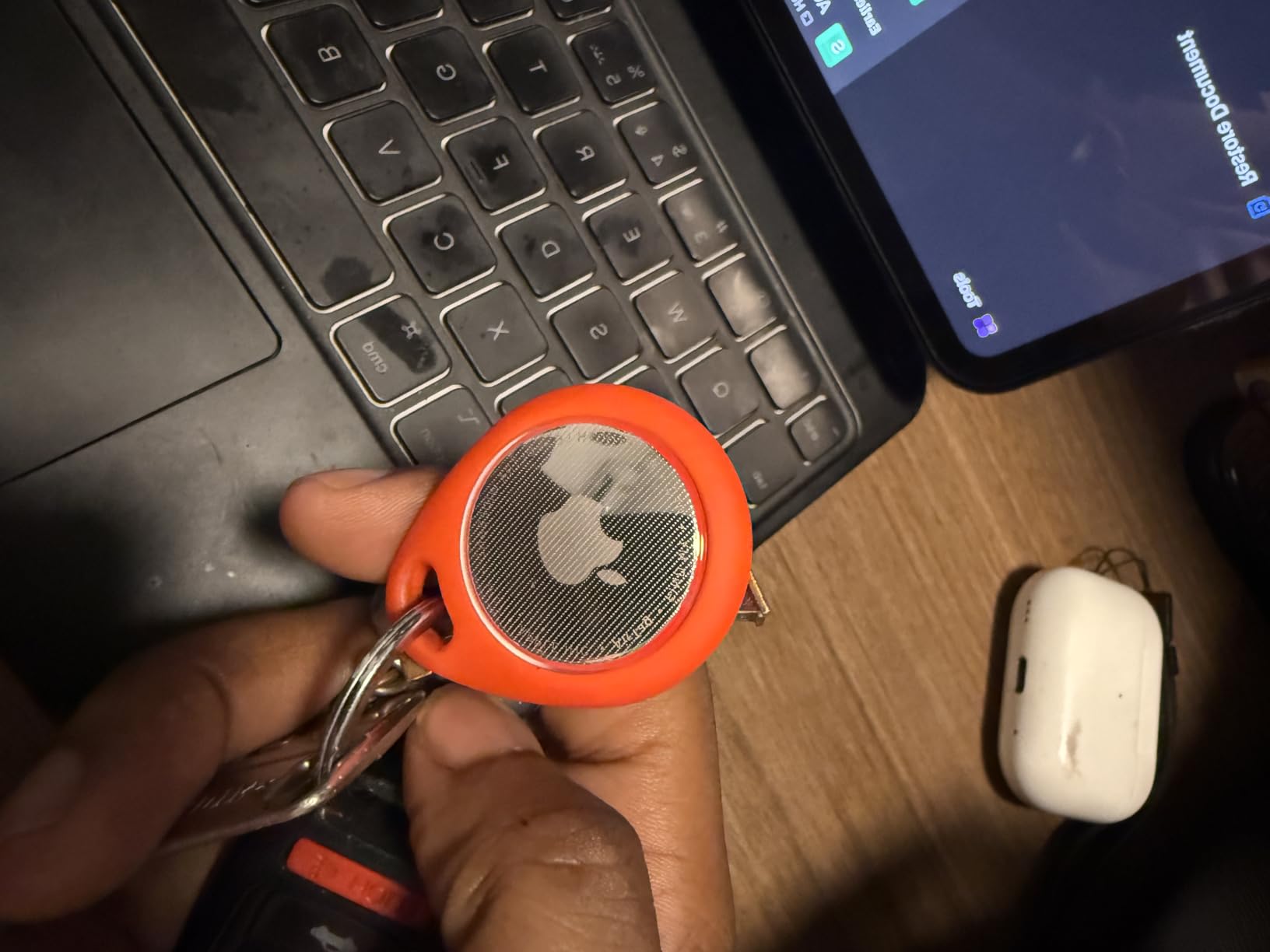 Apple AirTag (2nd Generation): Tracker for Keychain, Wallet, and More; Locator with Sound; Simple One-Tap Setup with iPhone or iPad; Key Finder with up to 1.5X Precision Finding Range customer photo 2