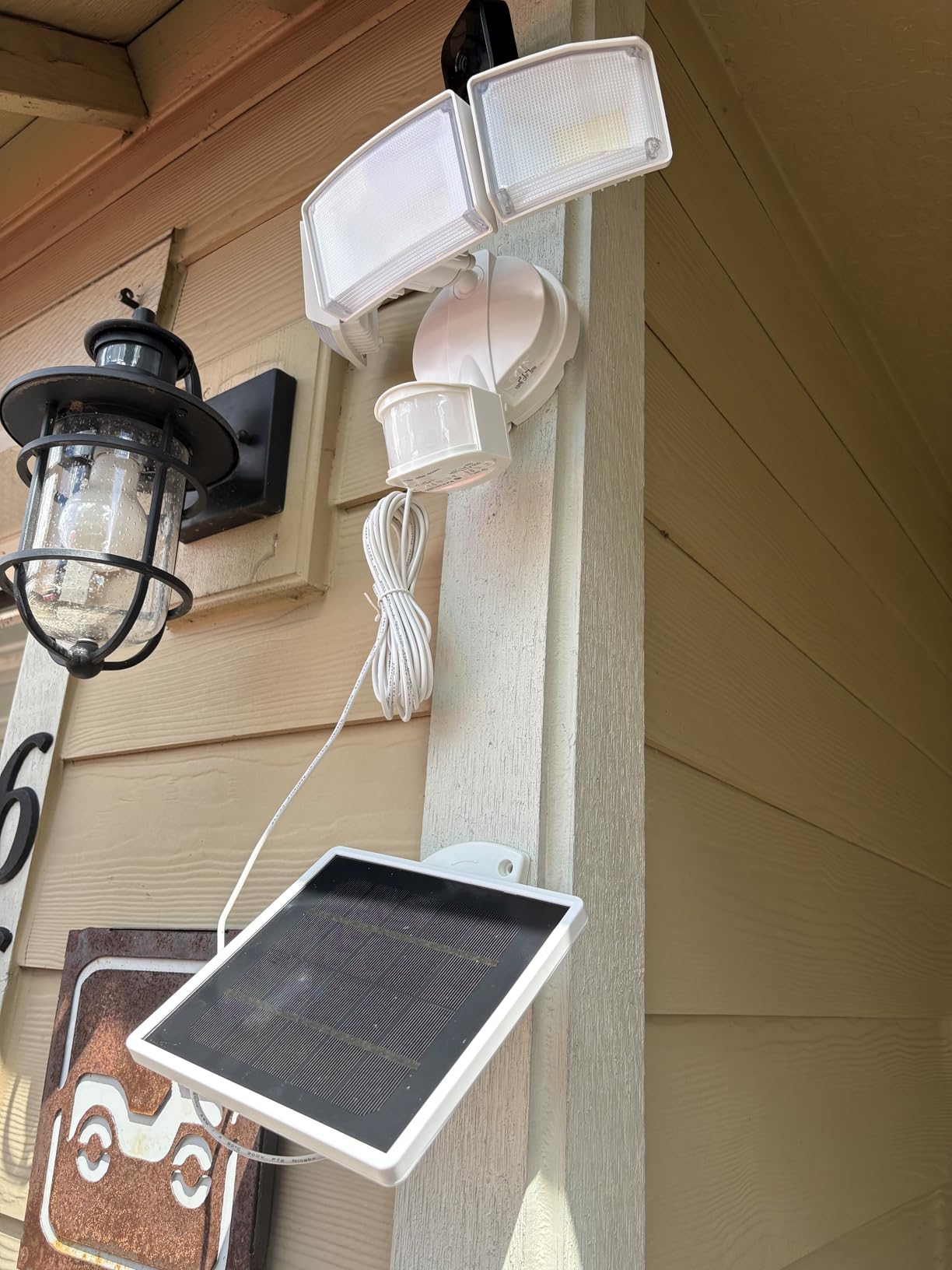 LUTEC 3000LM Solar LED Security Lights Motion Sensor Light Outdoor, 5000K Dimmable, IP65 Waterproof, 3 Adjustable Heads, Separate Solar Panel with 3 Modes Solar Flood Lights for Yard, Garage customer photo 2