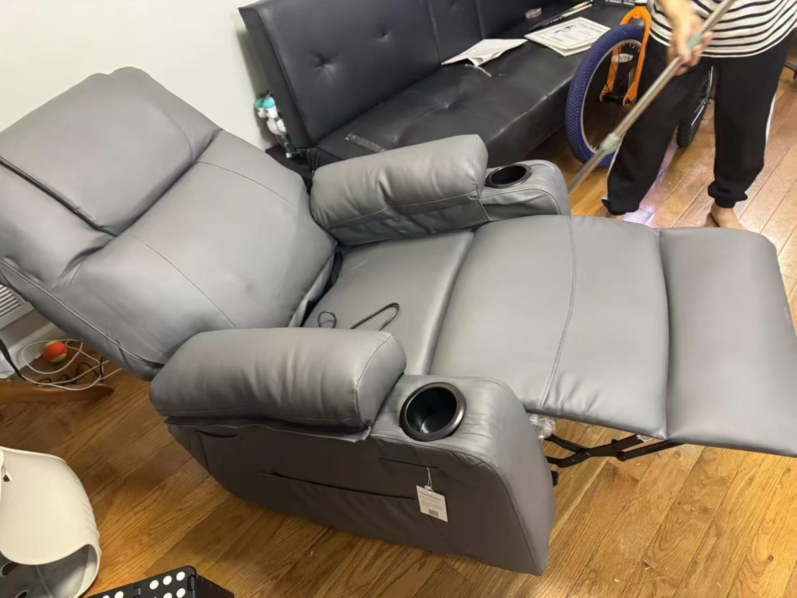 Leather Power Lift Recliner Chair for Elderly, with Massage & Heat customer photo 1