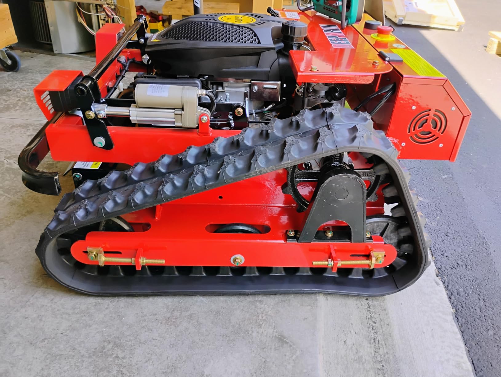 Infront Remote Control Lawn Mower, 20 Inch Cutting Width, Adjustable Height 0.79-5.9 Inches, Track Design,All-Terrain for Steep Slopes Tall Grass Large Lawns customer photo 2