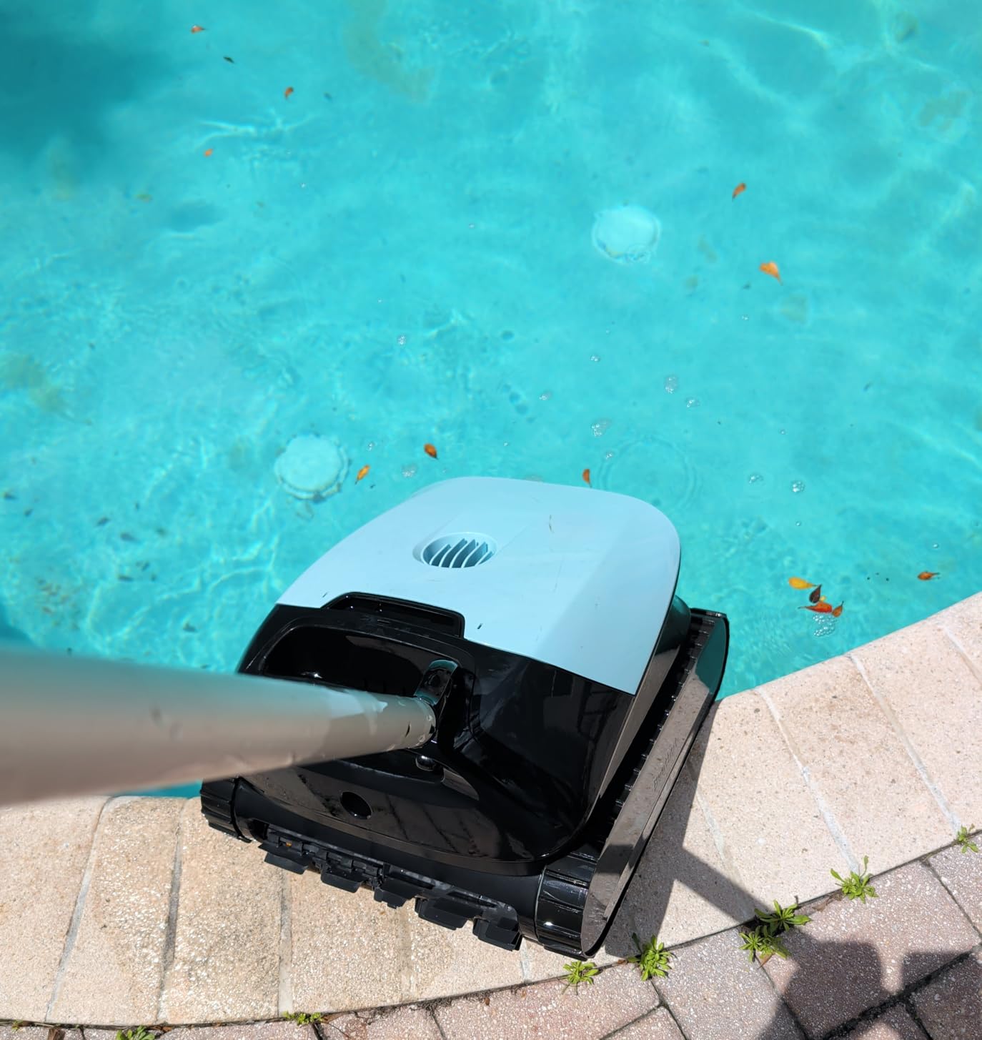 Beatbot Sora 10 Cordless Pool Vacuum Robot for Inground & Above Ground Pools, 6800 GPH Suction, Floor/Wall/Waterline/Shallow Area Cleaning, Waterline Parking, 300 Mins Runtime Royal Blue customer photo 2
