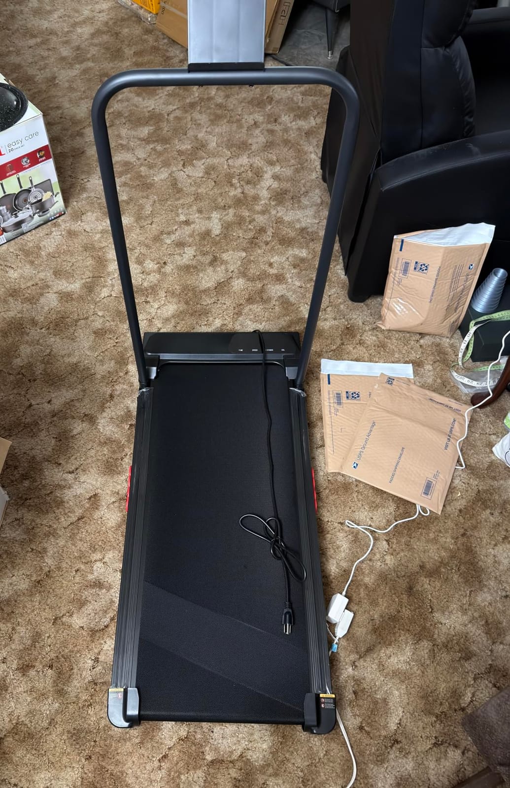 Walking Pad with Handle Bar and Incline, Treadmill for Home Small, 0.6-7.6MPH Portable Small Under Desk Treadmills with Handles Incline, 350LBS, 3.0HP customer photo 2