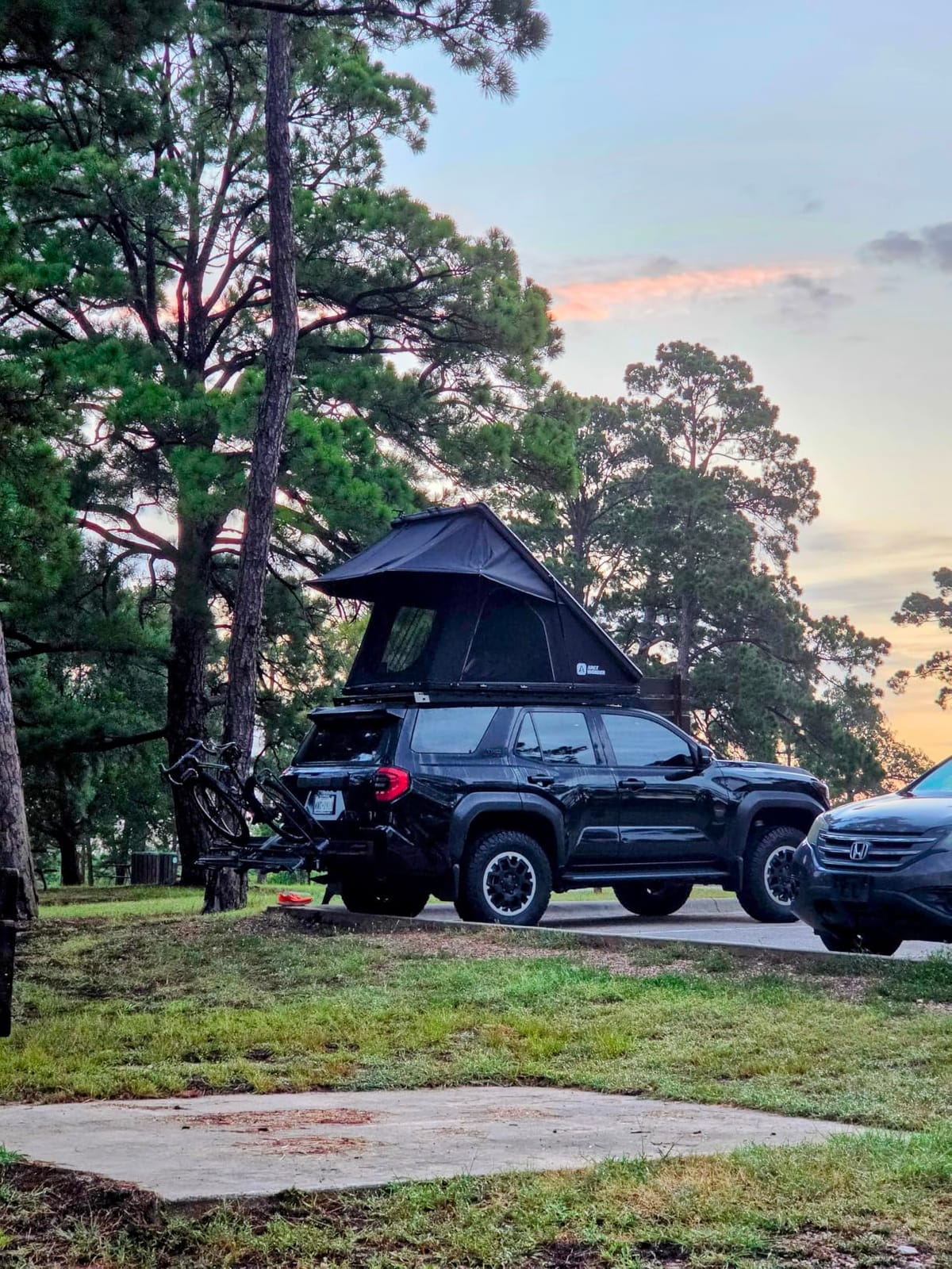 Rooftop Tent Hard Shell with Winter Thermal Layer,Pop Up Car Roof Top Tent | Aluminum Roof Tent Hardshell with Luggage Bar,LED Light Strip,Suitable for Jeep SUV Truck,4 Season Camping for 2 Person customer photo 1