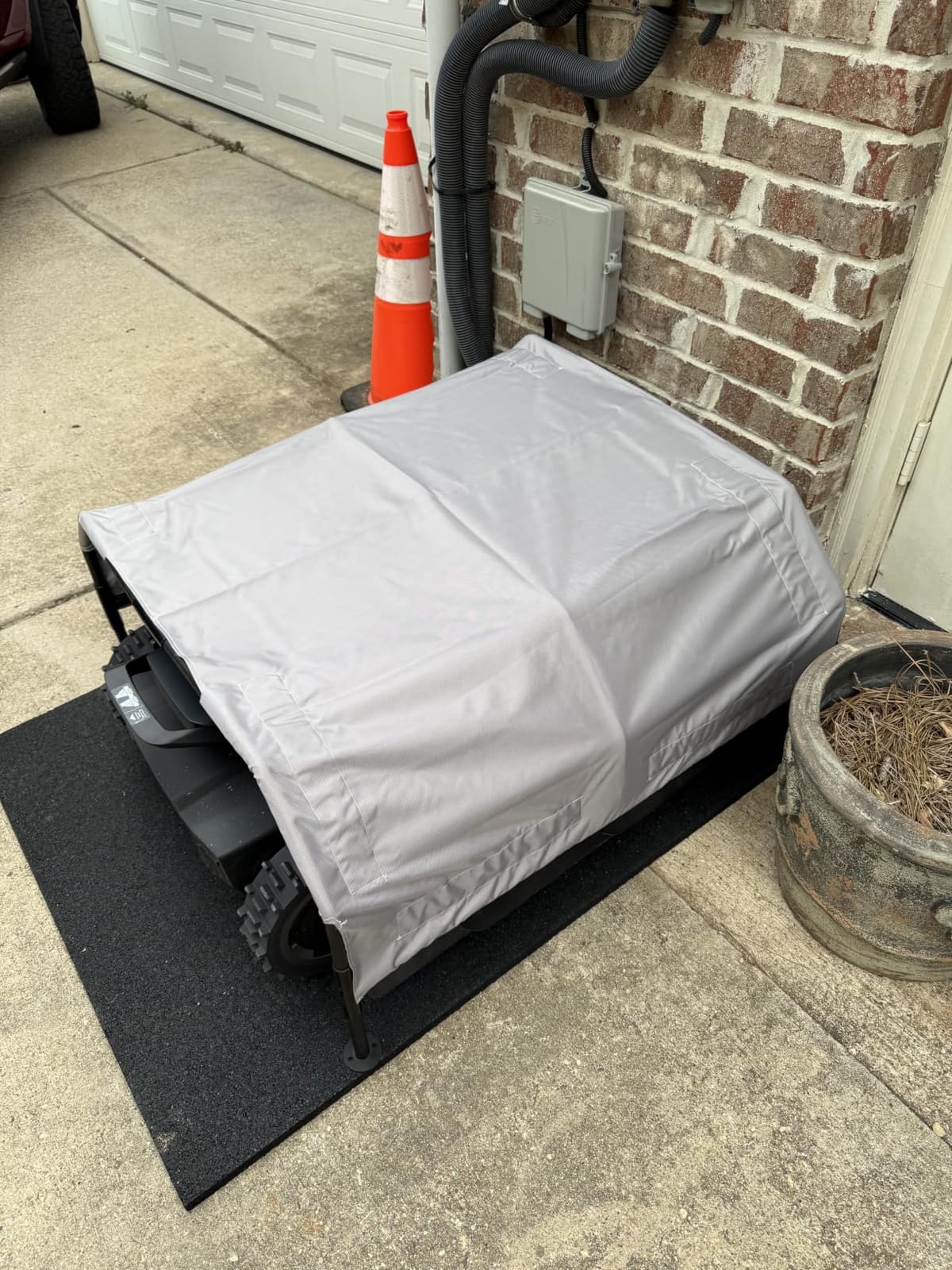 Garage for Robot Lawn Mower,for All Models on the Market (Plus Size) customer photo 2