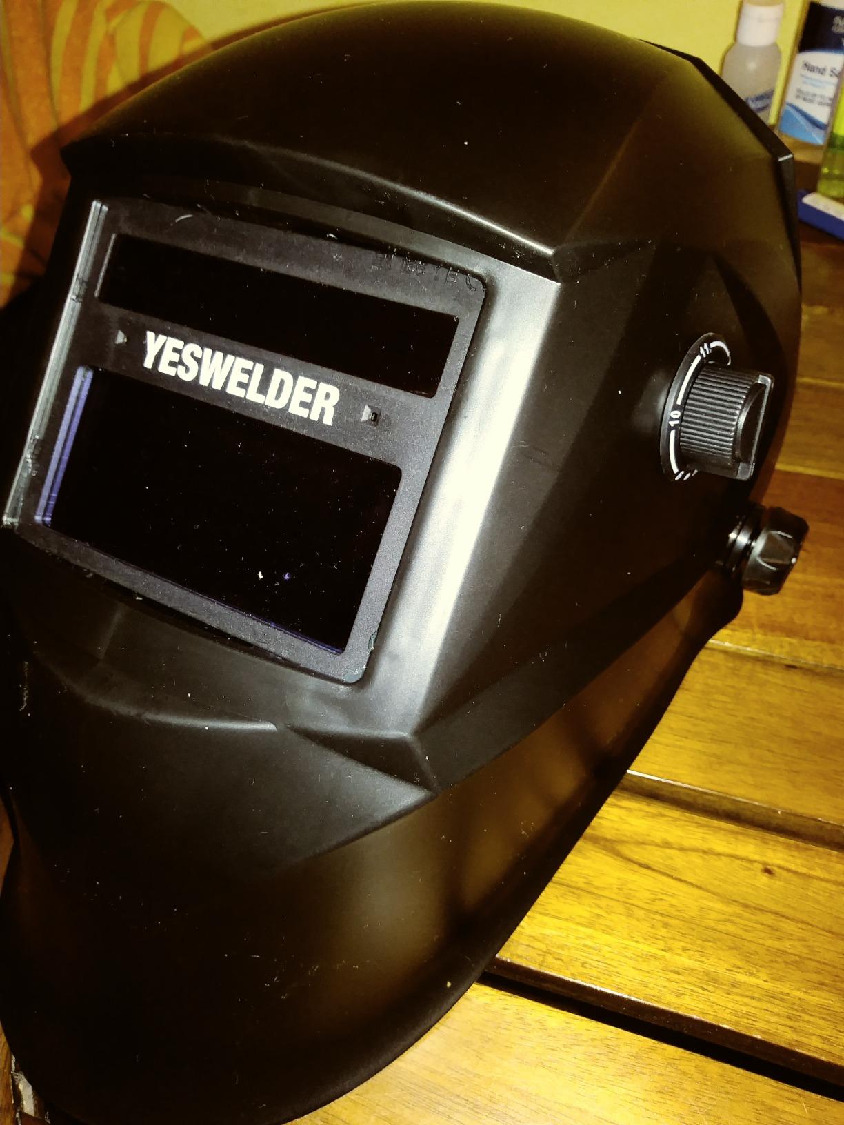 YESWELDER Auto-Shade Welding Helmet, Internal Digital Control, 180° View customer photo 2