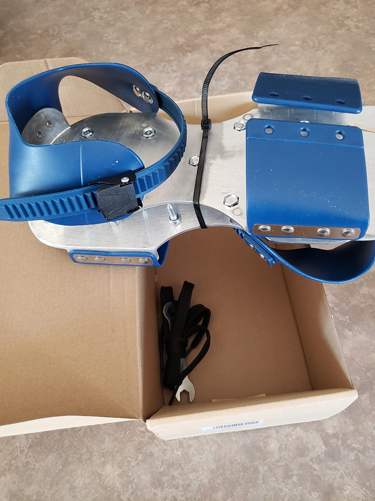 Pre-Assembled Lawn Aerator Shoes with Secure Adjustable Strap for Clay Soil customer photo 1