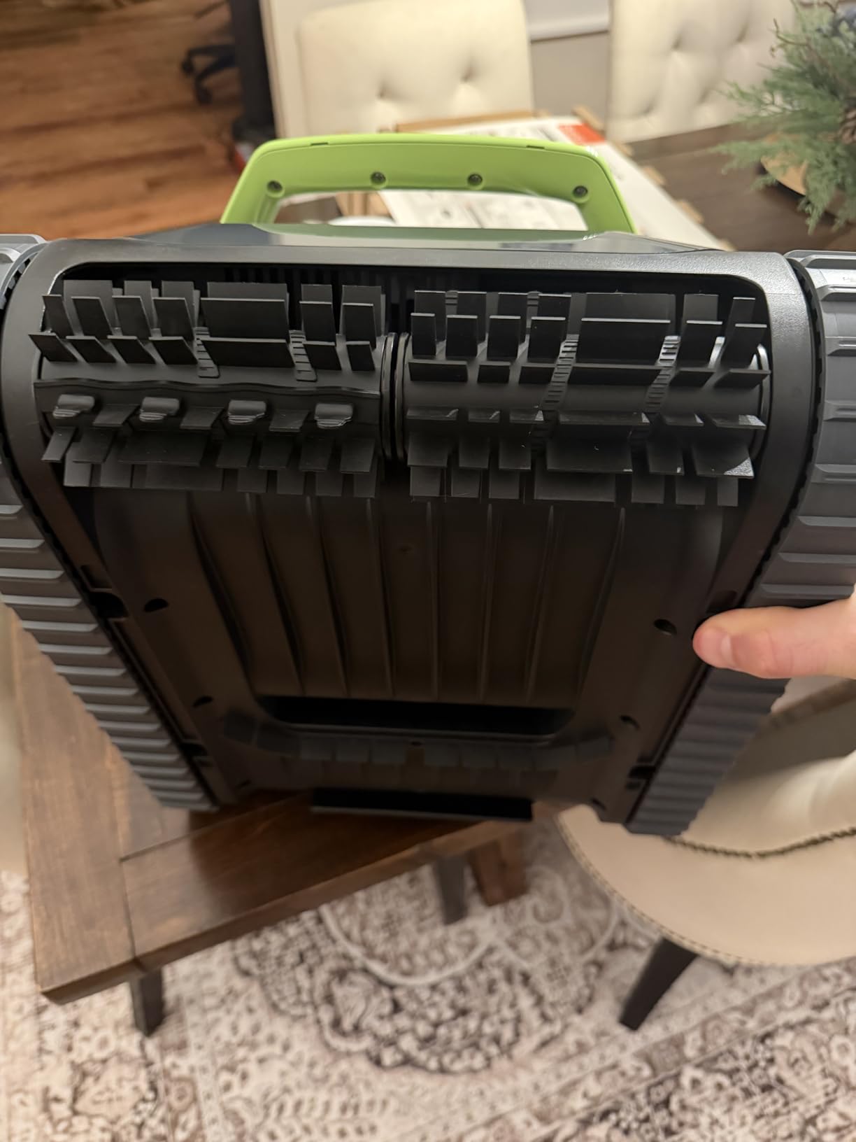 (2026 Upgrade) Gosvor Pool Vacuum LiteVac G1, Wall & Waterline & Shallow Area Cleaning, Up to 200-Min Runtime, Ultra-fine Filter, 15.2 lbs, Smart Navigation & App, for Pools up to 2153 sq.ft, Gray customer photo 2