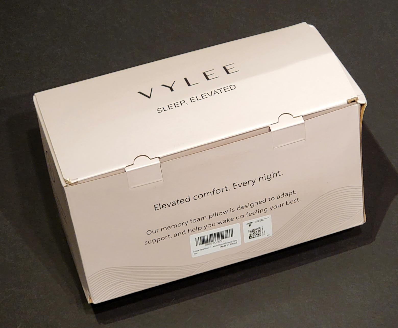 VYLEE Cervical Neck Pillow, Memory Foam Contour Pillow (White) customer photo 2