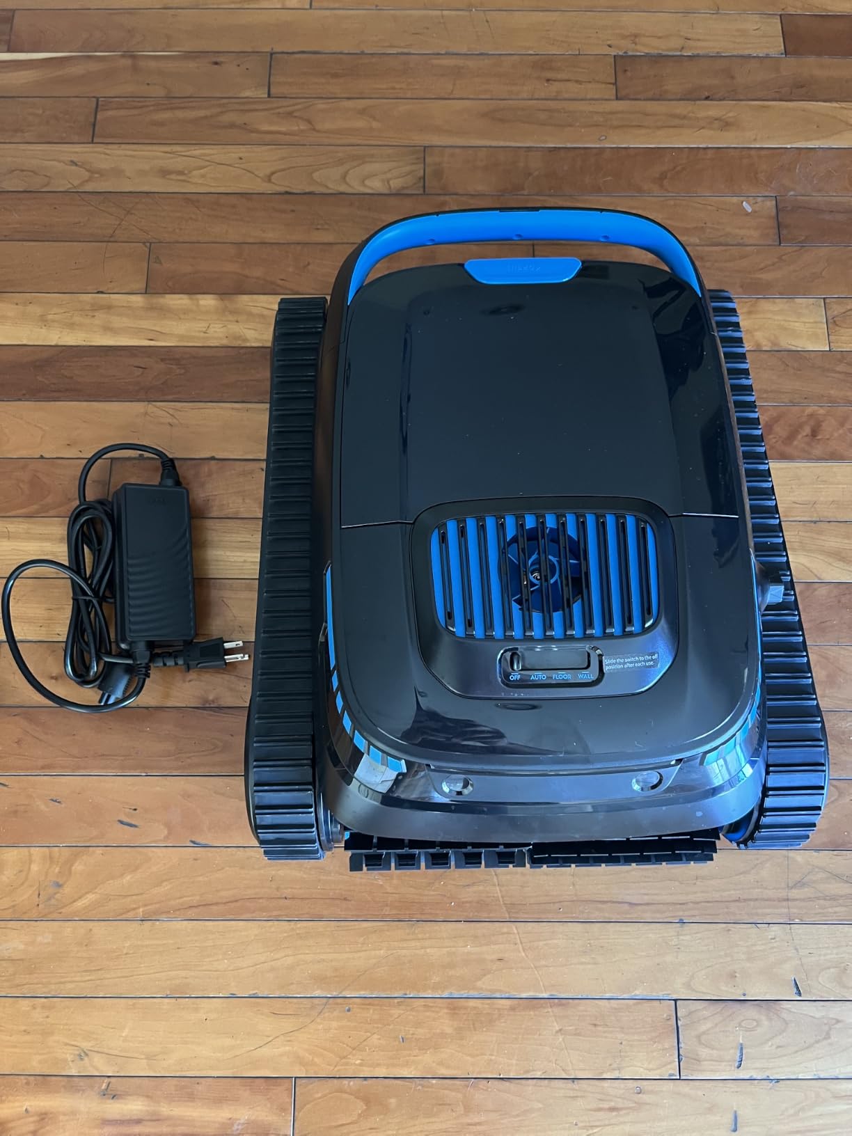 PC10 Cordless Robotic Pool Vacuum for Inground & Above Ground Pools customer photo 2