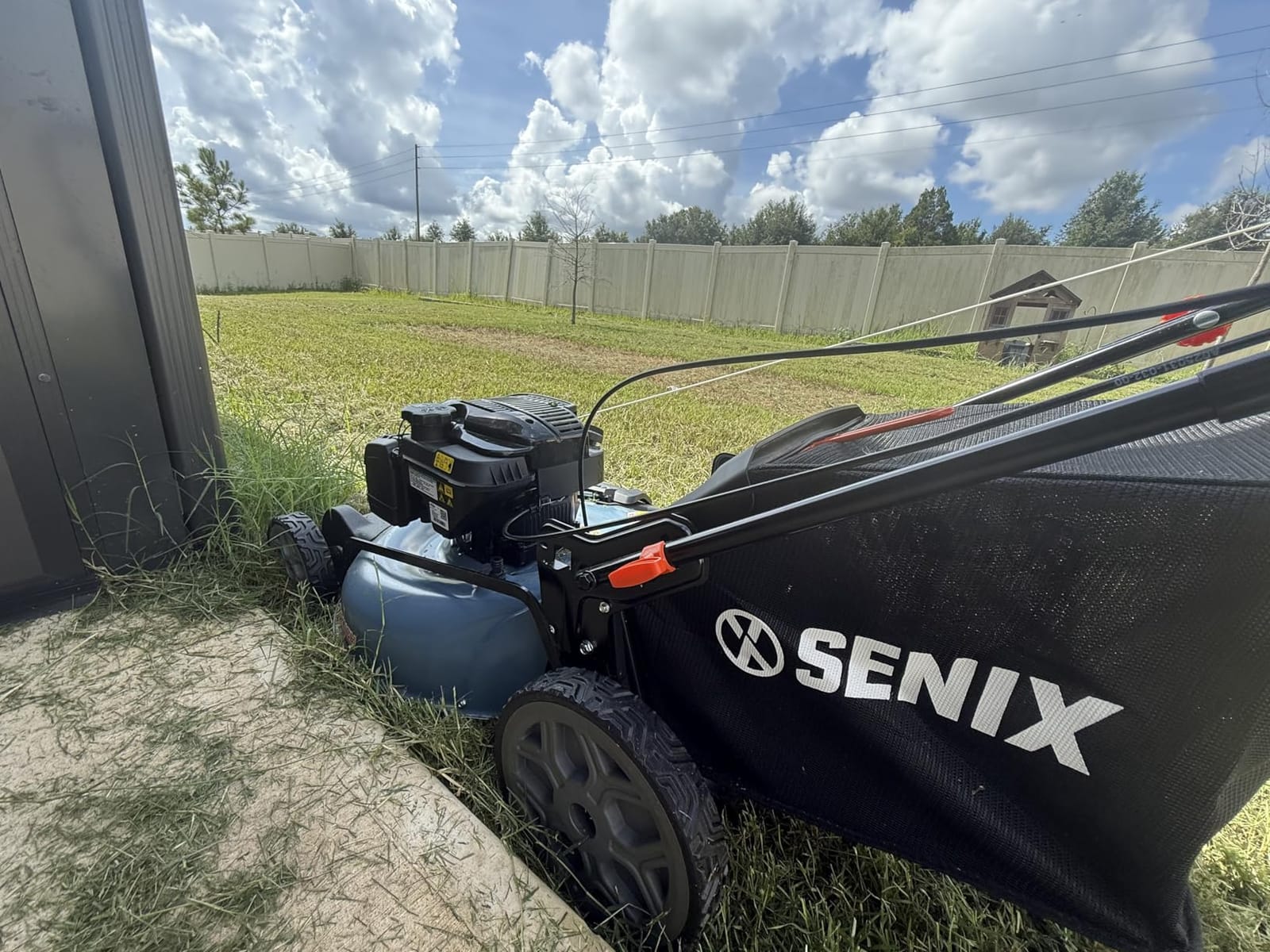 SENIX 22 Inch Self Propelled Gas Lawn Mower 170cc 4-Cycle RWD Mower customer photo 1