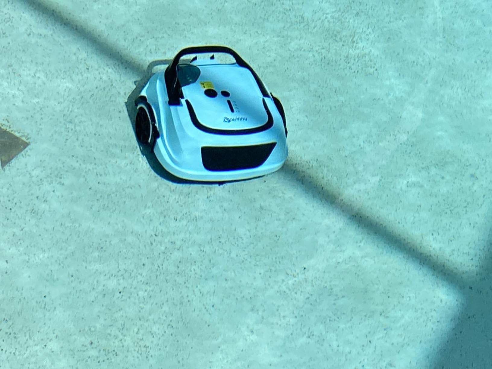 WINNY POOL CLEANER-A1 Cordless Robotic Above Ground Pool Vacuum(Black) customer photo 2