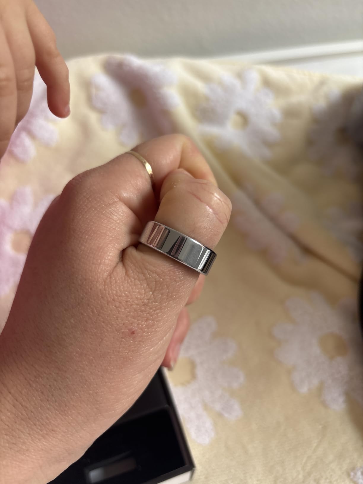 Women Men Smart Ring Health Tracker, Sleep Exercise Health Monitoring Wearable Device, IP68 Waterproof, iOS/Android Compatible, No Subscription Required, 5‑Day Long Lasting Battery (Rose Gold, 9) customer photo 2