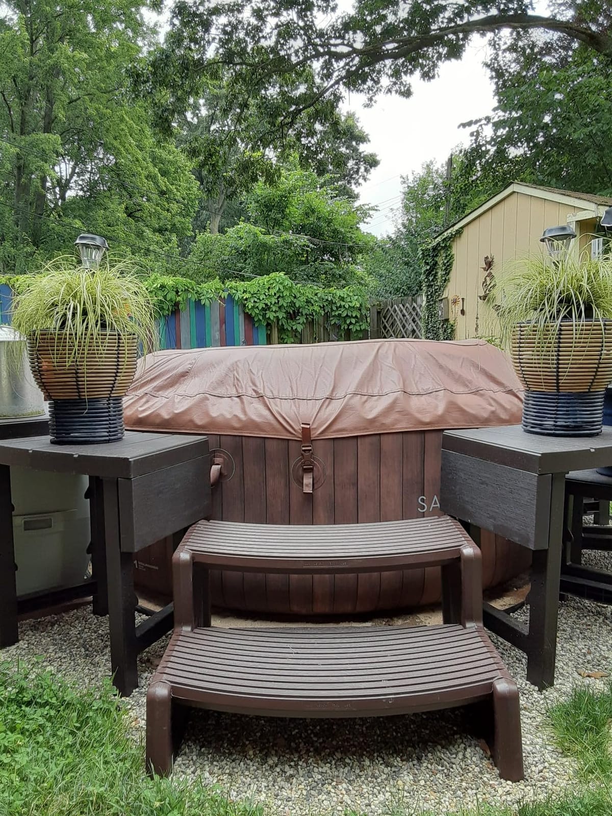 Confer Plastics Resin Multi Purpose Outdoor Non Slip Portable Spa and Hot Tub Handi-Step Deck Patio Steps Accessories, Portobello customer photo 1