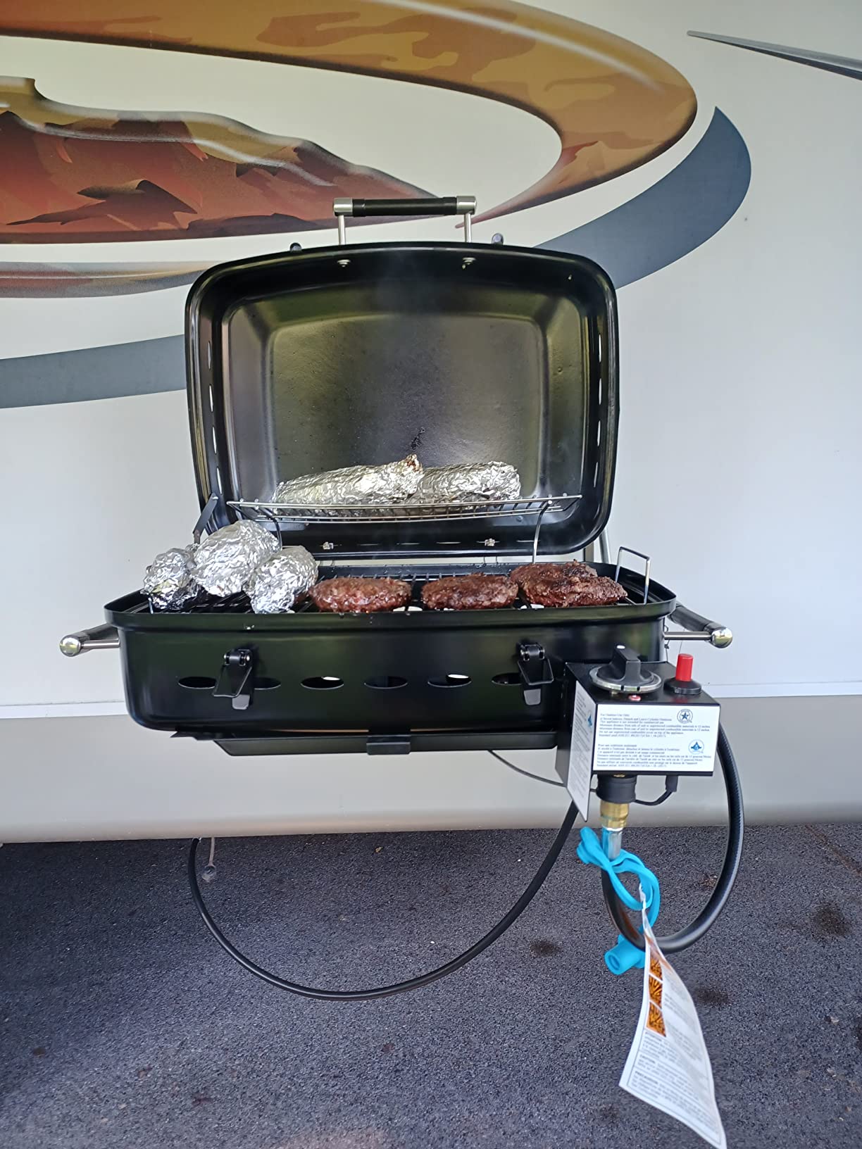 Flame King - YSNHT500 RV Or Trailer Mounted BBQ - Motorhome Gas Grill - 214 Sq Inch Cooking Surface - Adjustable Flame Controller, Black customer photo 2