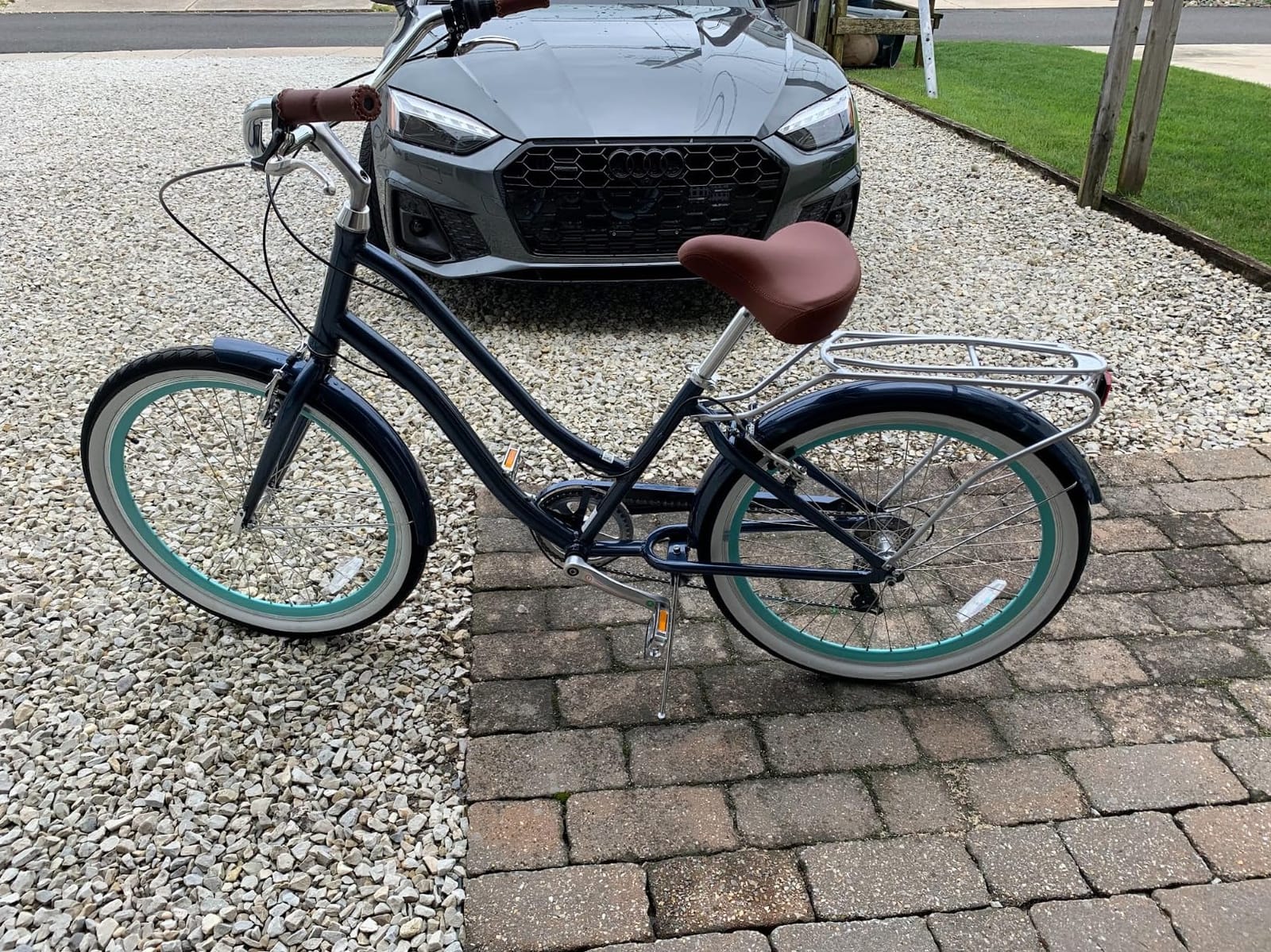 sixthreezero EVRYjourney Women's Beach Cruiser Bike, Step-Through Touring Hybrid Bicycle customer photo 2