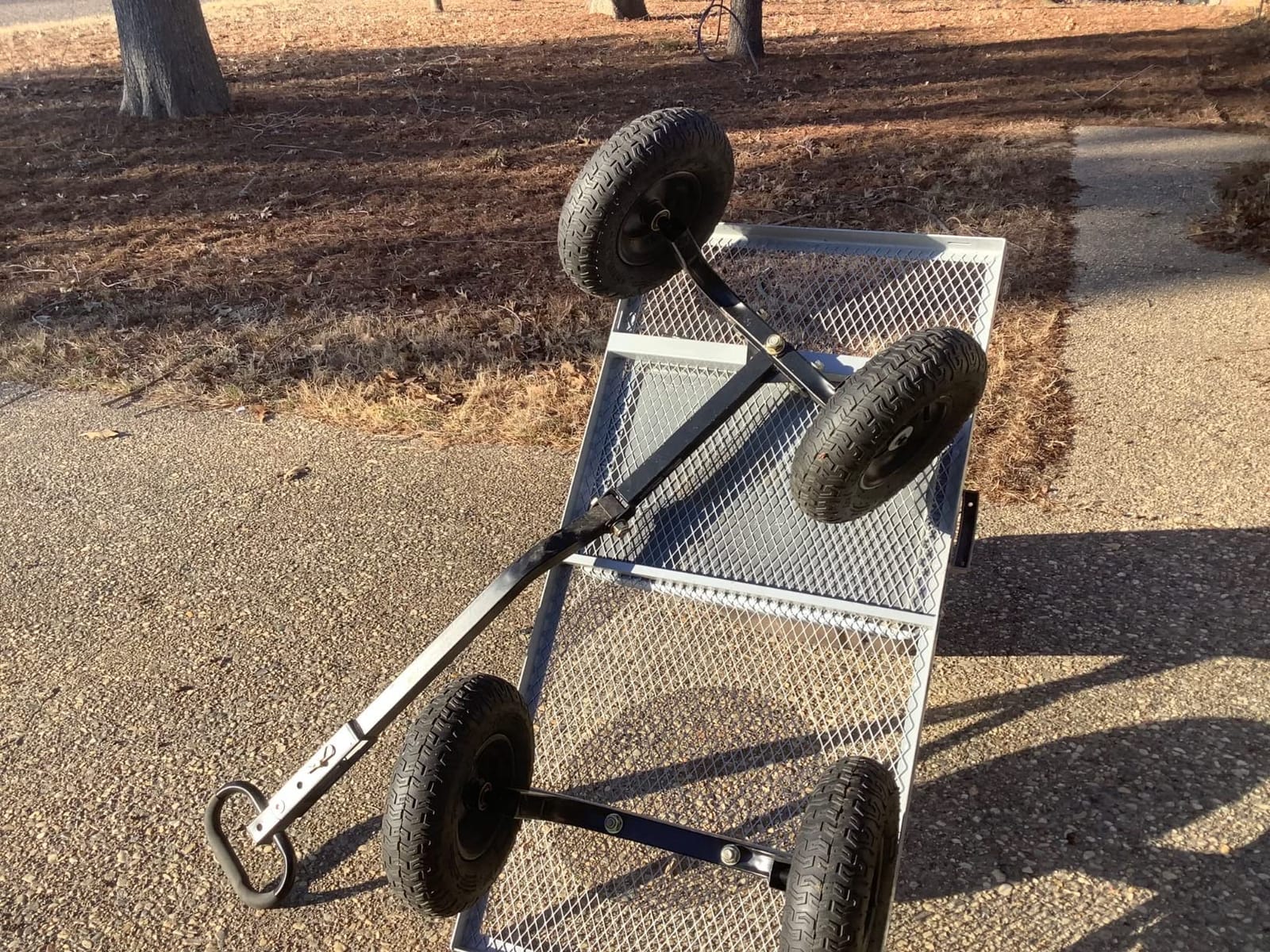Gorilla Carts Steel Utility Garden Cart, 1000 lb. Capacity, Gray customer photo 1