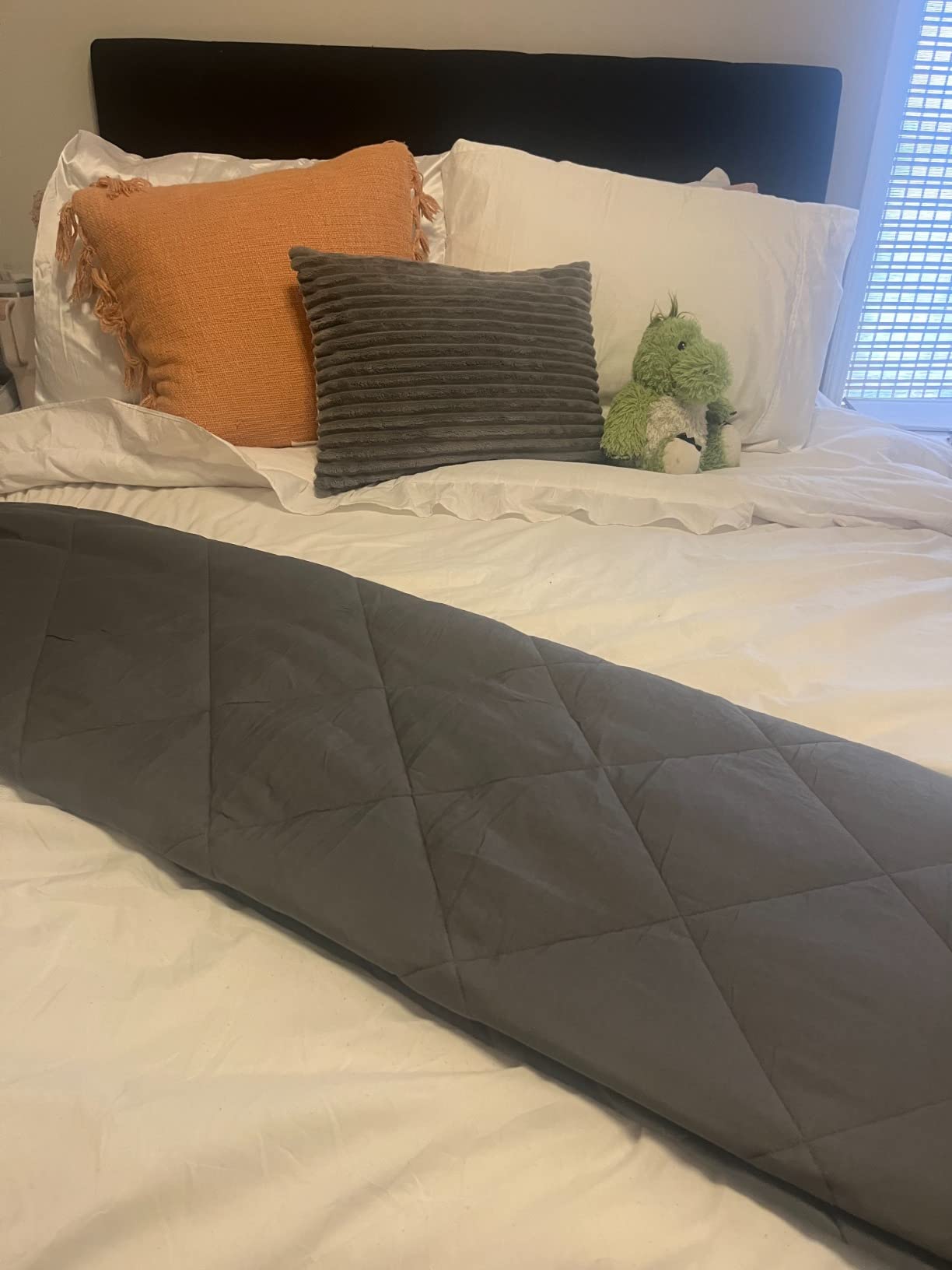 HomeSmart King Size Weighted Blanket 30 lbs, Also Fits California King Beds customer photo 2