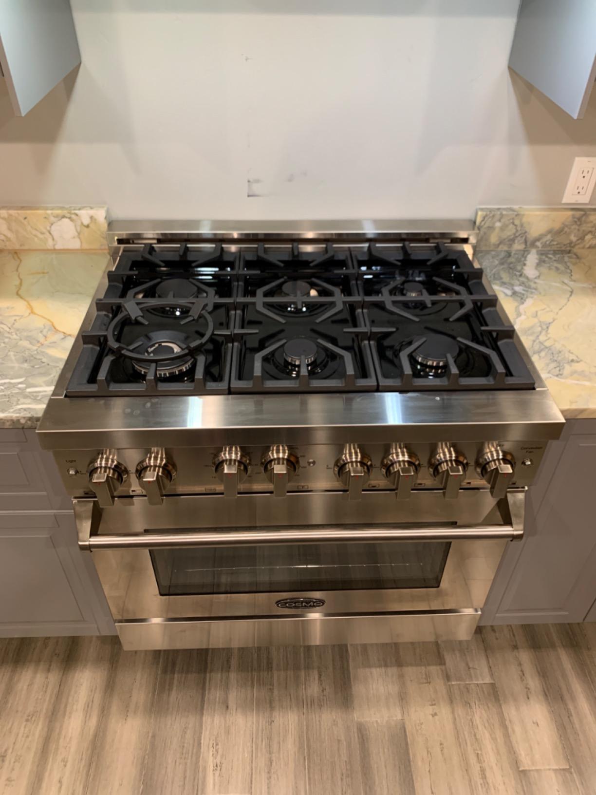 36 in. Vista Coll 5.4 cu ft 6 Burner Gas Range, Convection, Stainless Steel customer photo 2