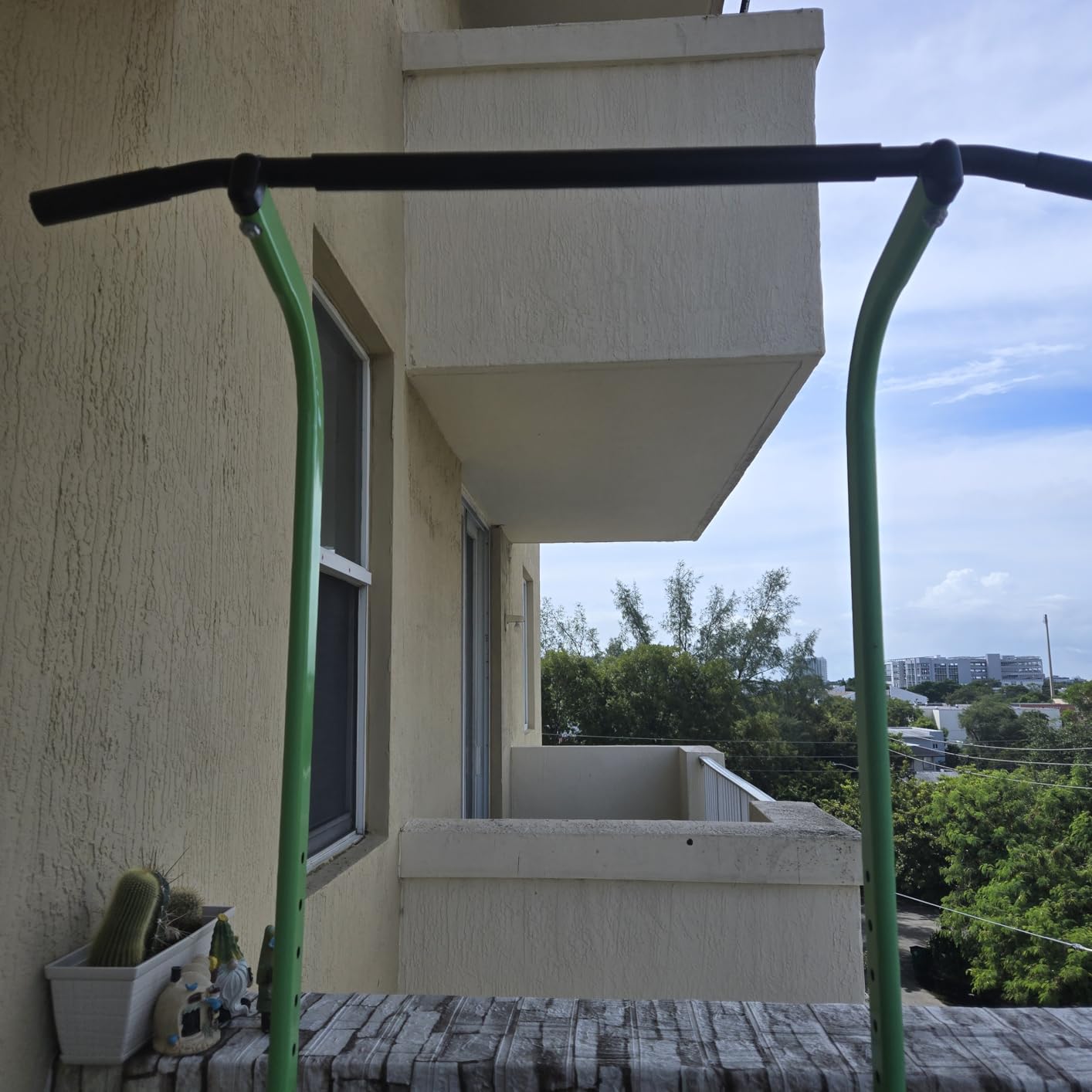 SogesPower Power Tower Dip Station Pull Up Bar Station for Home Gym customer photo 1