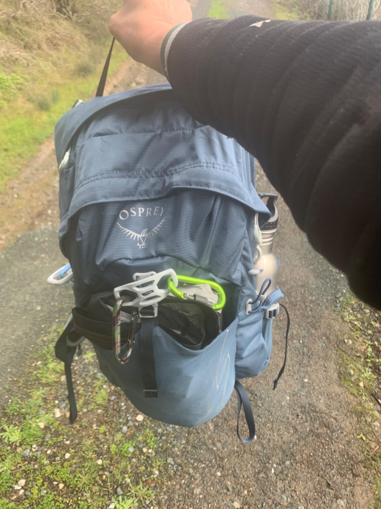 Osprey Tempest 20L Women's Hiking Backpack with Hipbelt, Stealth Black, WM/L customer photo 2