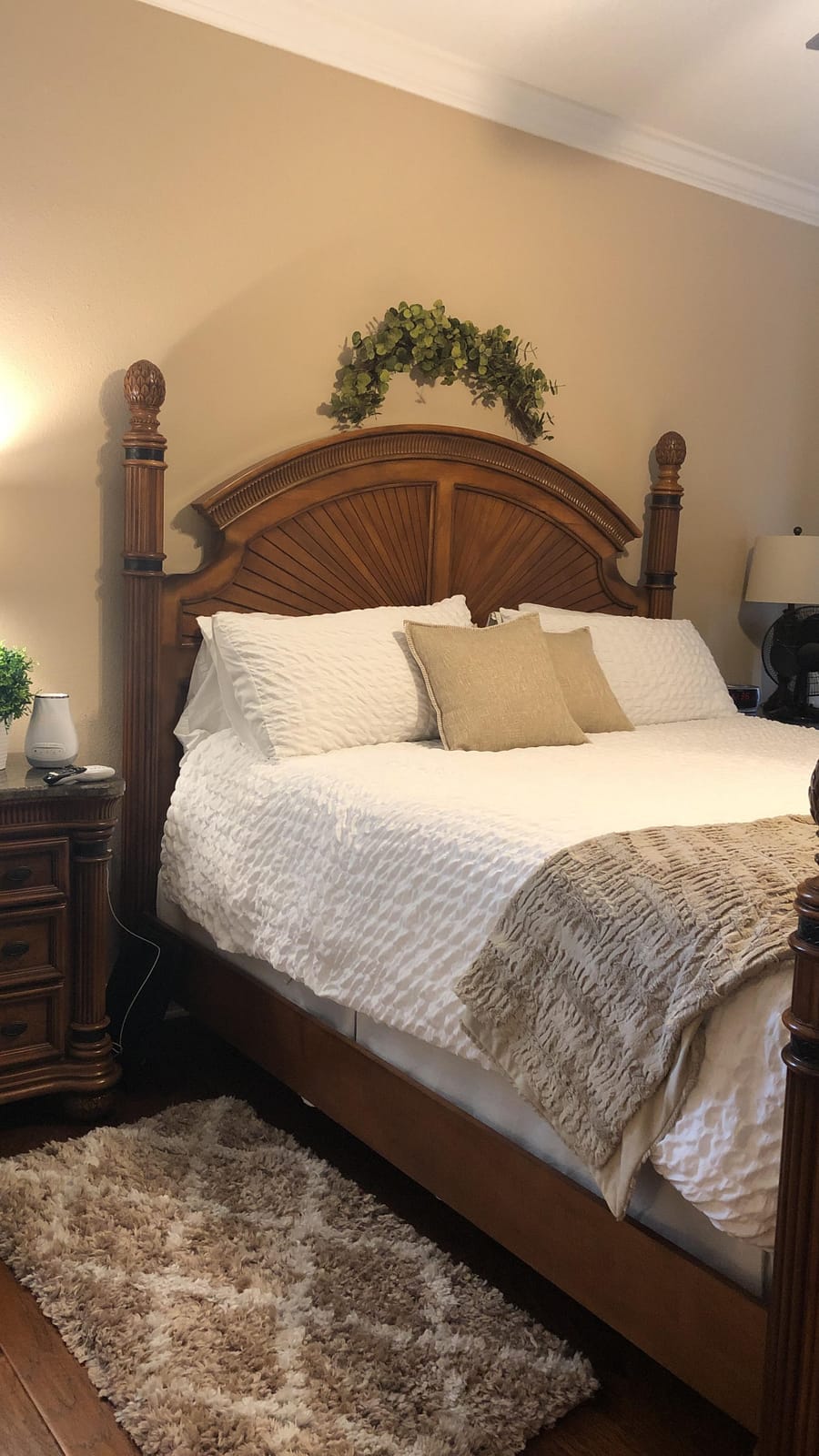 HOMBYS Lightweight Cooling Comforter Queen Size,100% Viscose Derived from Bamboo Shell Down Alternative Duvet Insert,White Soft All Season Comforter for Hot Sleepers,8 Corner Tabs customer photo 1