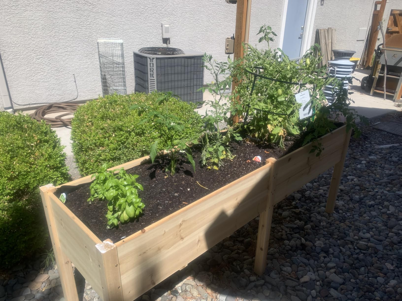 MIXC 331lb Capacity Sturdy Wooden Raised Garden Bed Outdoors with Legs customer photo 2
