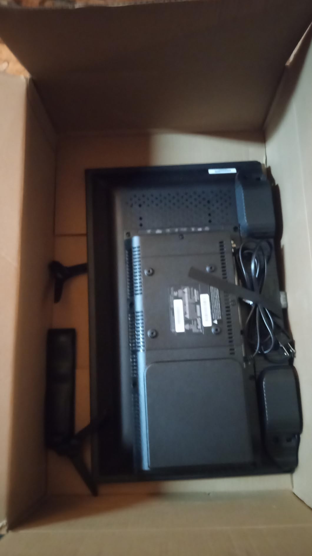 Westinghouse 24 Inch TV with DVD Player Built in, HD LED Small Flat Screen Non-Smart Television DVD Combo, RV Camper, Works w/Fire Stick, Roku, Apple TV, TiVo, Xumo, & Streaming Devices (2026 Model) customer photo 2