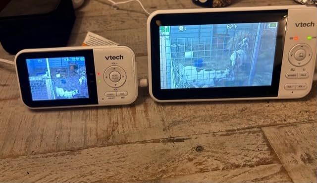 VTech Baby Monitor No WiFi, 2 Cameras & Remote Pan-Tilt-Zoom for Twins & Two Rooms – Hack-Proof, 17Hr Battery, 1000ft Range, Auto Night Vision, Temperature Sensor | VM924-2 customer photo 1