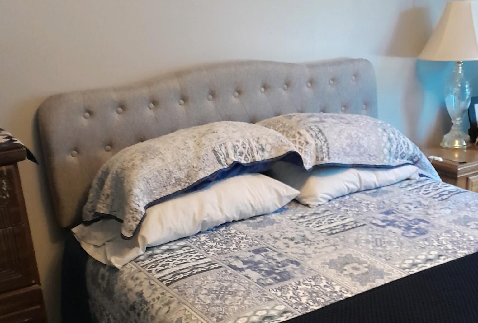 Iroomy Upholstered Headboard, Button Diamond Tufted Headboards with Adjustable Height and Solid Wood Leg, Linen Fabric Padded Headboard for King Size Bed, Mordern Head Board (Grey, King) customer photo 2